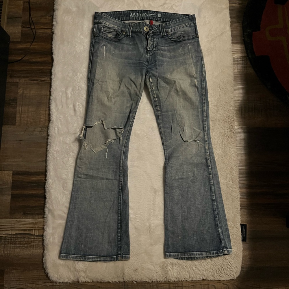 Guess Jeans Ripped Apple Bottom Jeans!